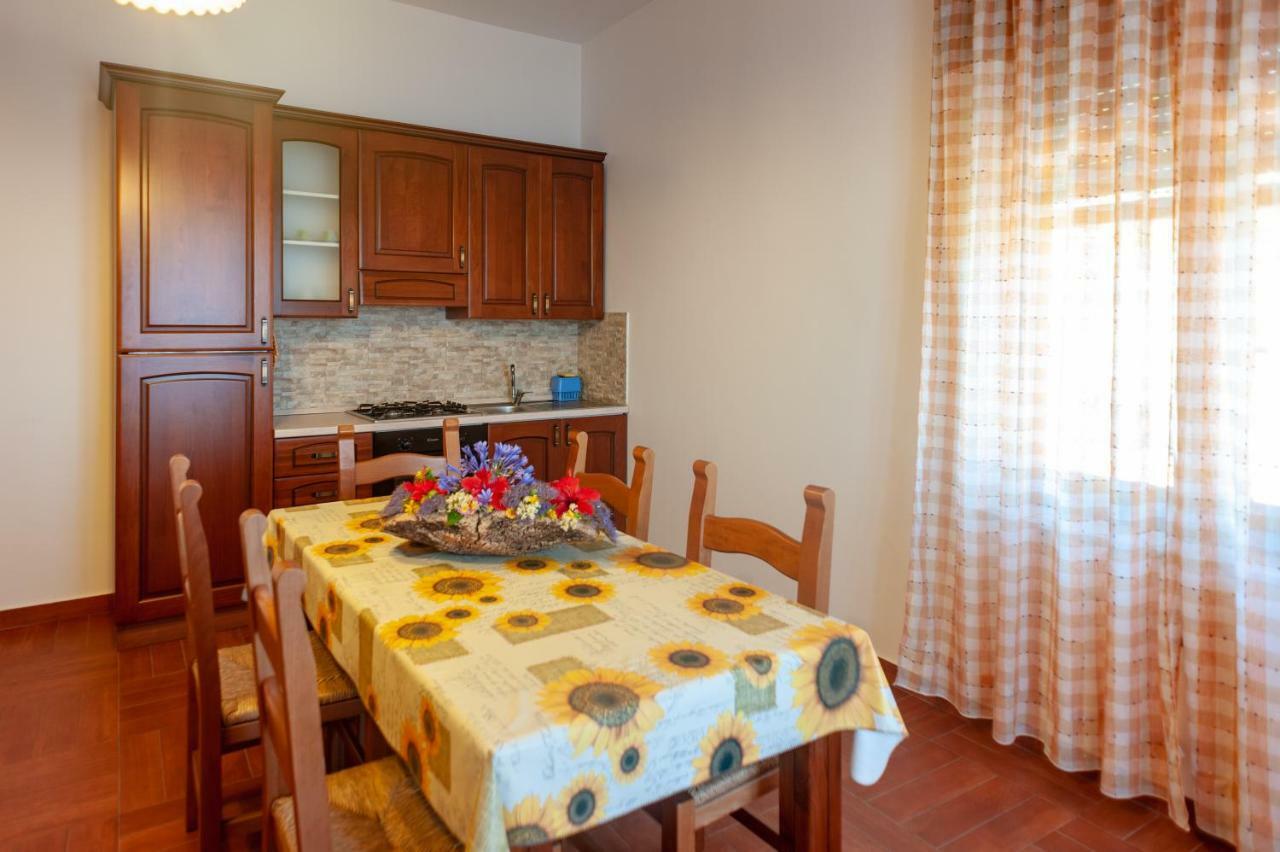 Azienda Agrituristica Le Terre Di San Leonardo سترارو المظهر الخارجي الصورة