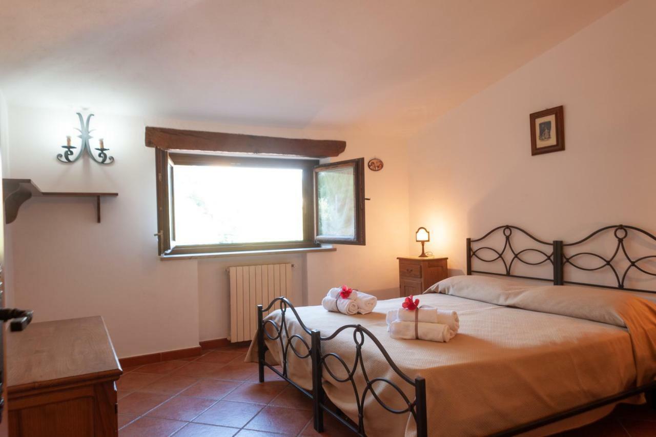 Azienda Agrituristica Le Terre Di San Leonardo سترارو المظهر الخارجي الصورة