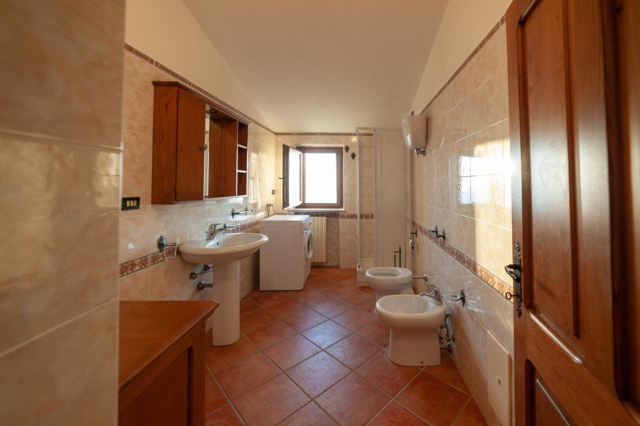 Azienda Agrituristica Le Terre Di San Leonardo سترارو المظهر الخارجي الصورة