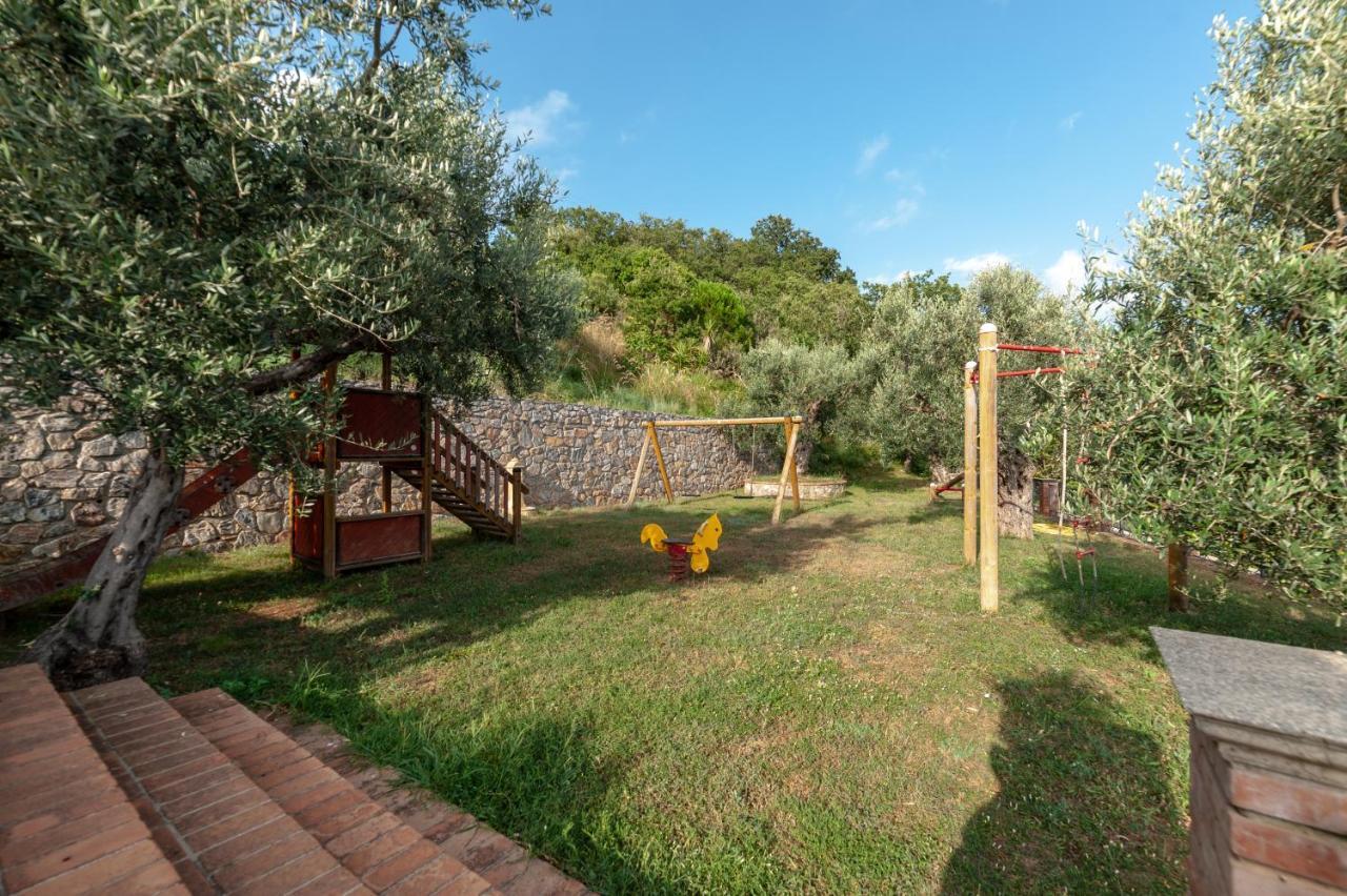 Azienda Agrituristica Le Terre Di San Leonardo سترارو المظهر الخارجي الصورة