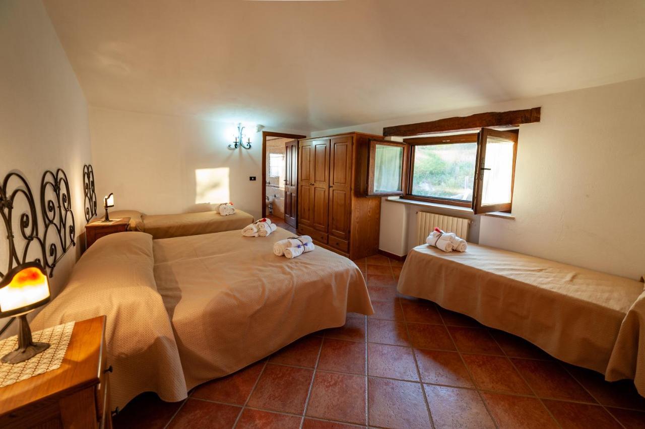Azienda Agrituristica Le Terre Di San Leonardo سترارو المظهر الخارجي الصورة
